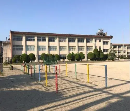 Propiedad 5LDK en la ciudad de Yokkaichi, Prefectura de Mie (6)