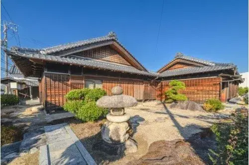 5LDK+S Property in Yokkaichi City, Mie Prefecture (2)