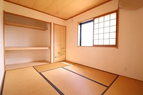 4LDK+S Property Yokkaichi City Mie Prefecture (3)
