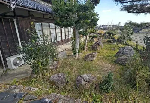 Akiya in Tsu
