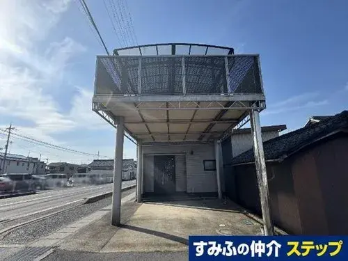Akiya in Ritto