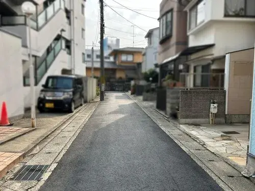 Akiya in Yamashina Ward