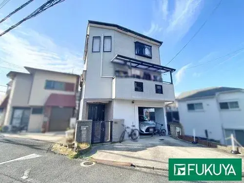 Akiya in Neyagawa