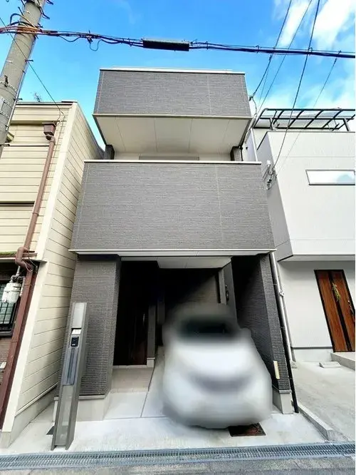 Akiya in Osaka