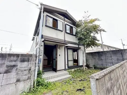 Akiya in Kaizuka