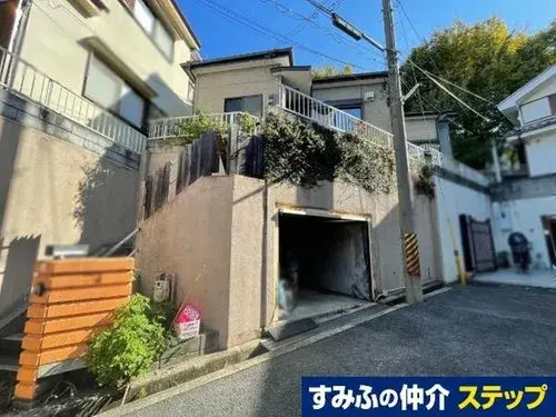 Akiya in Hirakata