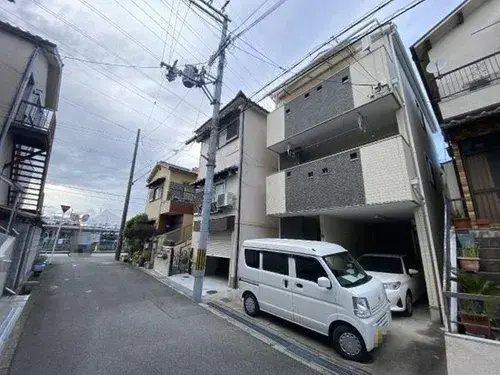 Akiya in Settsu