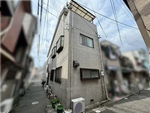 Akiya in Osaka