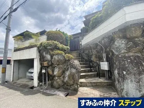 Akiya in Izumi
