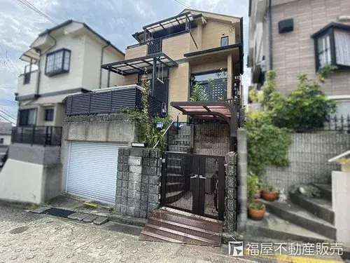 Akiya in Neyagawa
