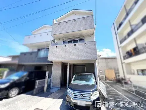 Akiya in Yao