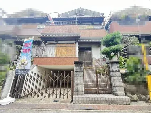 Akiya in Neyagawa