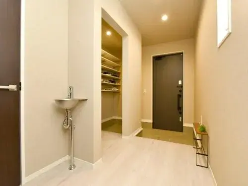 1LDK+2S Property Hirakata City Osaka Prefecture (2)