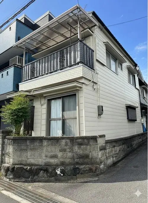 Akiya in Yao