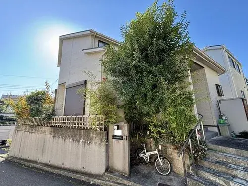 Akiya in Takatsuki