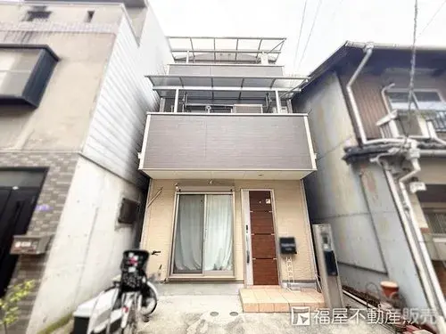 Akiya in Barrio de Fukushima