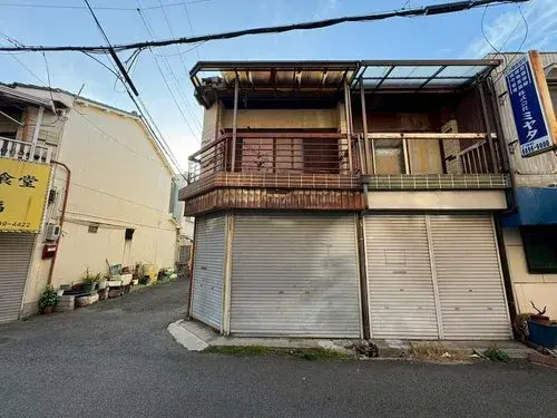 Akiya in Osaka