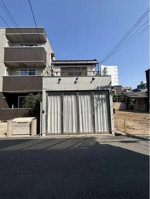 Akiya in Osaka