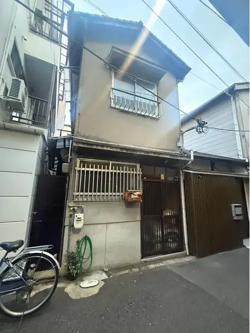 Akiya in Higashinari Ward
