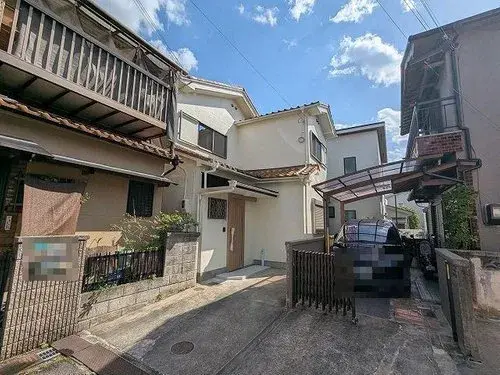 Akiya in Hirakata
