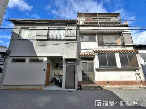 Akiya in Osaka