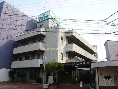 Residencia de Dos Plantas en la Ciudad de Nishinomiya, Prefectura de Hyogo (2)