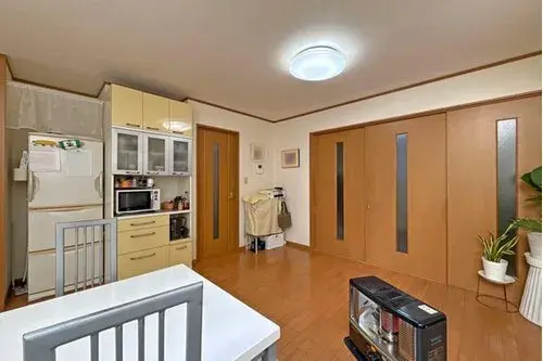 Residencia de Dos Plantas en la Ciudad de Nishinomiya, Prefectura de Hyogo (4)