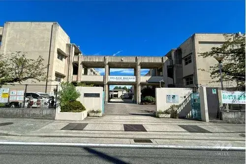 Residencia de Dos Plantas en la Ciudad de Nishinomiya, Prefectura de Hyogo (9)