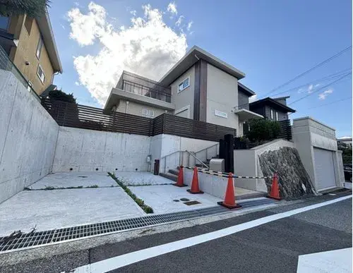 Akiya in 神戸市