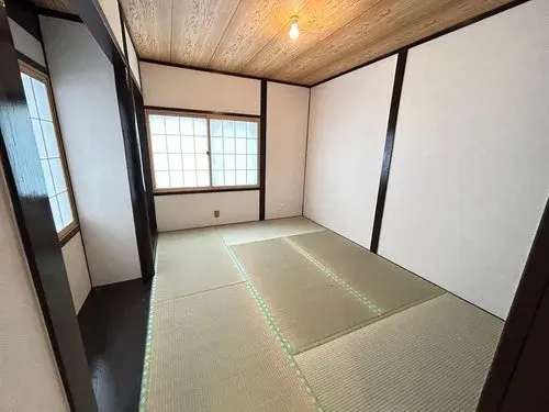 2-Story, All Rooms with Storage, 6+ Tatami Mat Rooms Property Nishinomiya City Hyogo Prefecture (3)