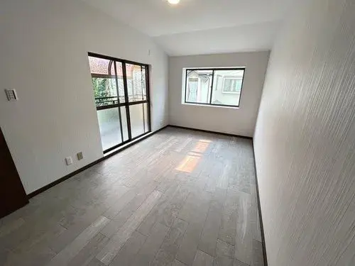 2-Story, All Rooms with Storage, 6+ Tatami Mat Rooms Property Nishinomiya City Hyogo Prefecture (4)
