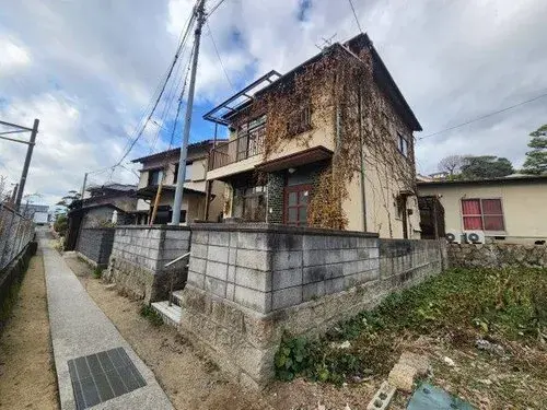 Akiya in 広島市