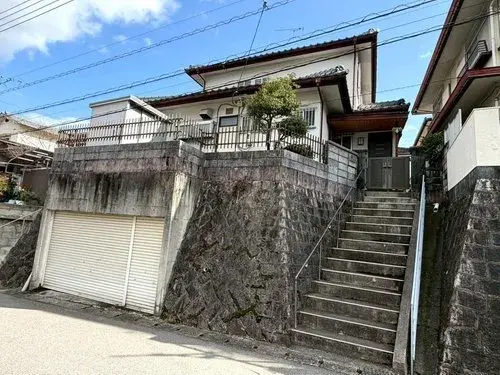 Akiya in هيروشيما