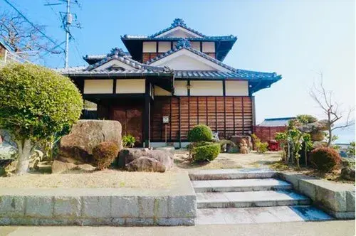 Akiya in Etajima