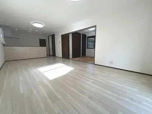 4LDK Property Hatsukaichi City Hiroshima Prefecture (3)