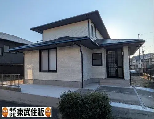 Akiya in Hikari