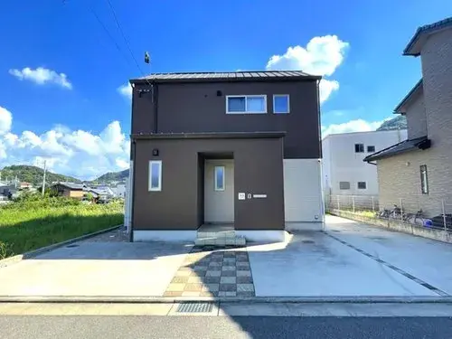 Akiya in 高松市