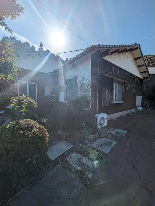 Slide 4
