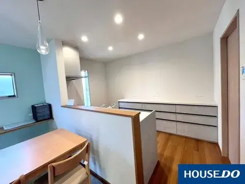 2-Story House with All Room Storage Fukuoka City, Fukuoka Prefecture (3)