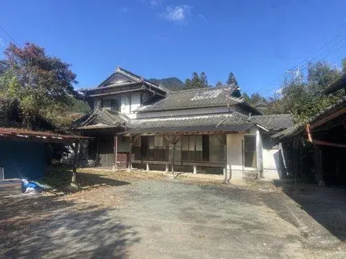 Akiya in Yamaga