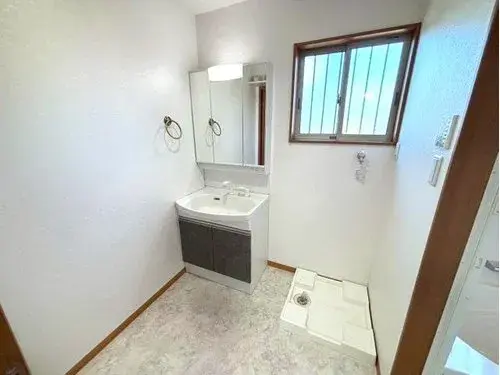 Kagoshima Prefecture Kagoshima City 4LDK Property (13)
