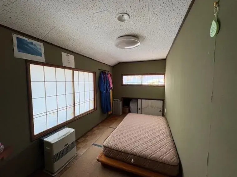 Slide 4