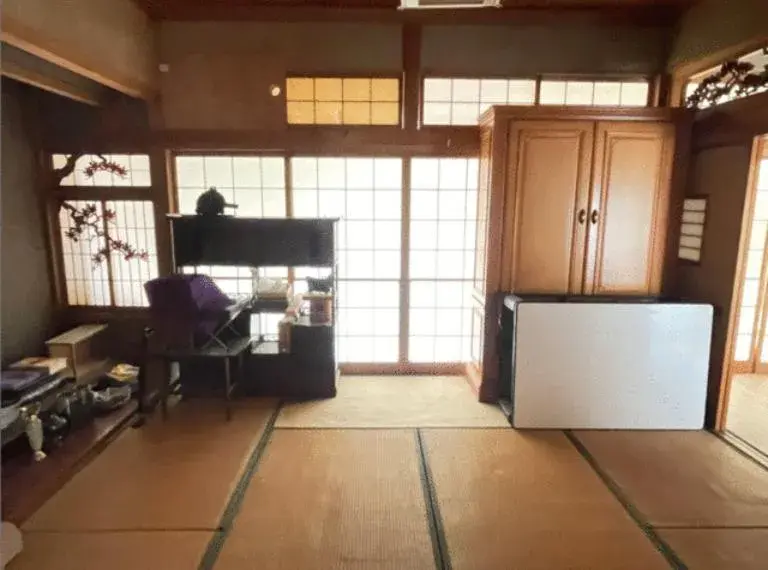 Slide 4