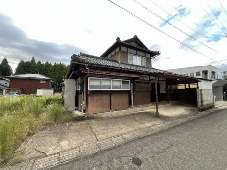 Akiya in Echizen