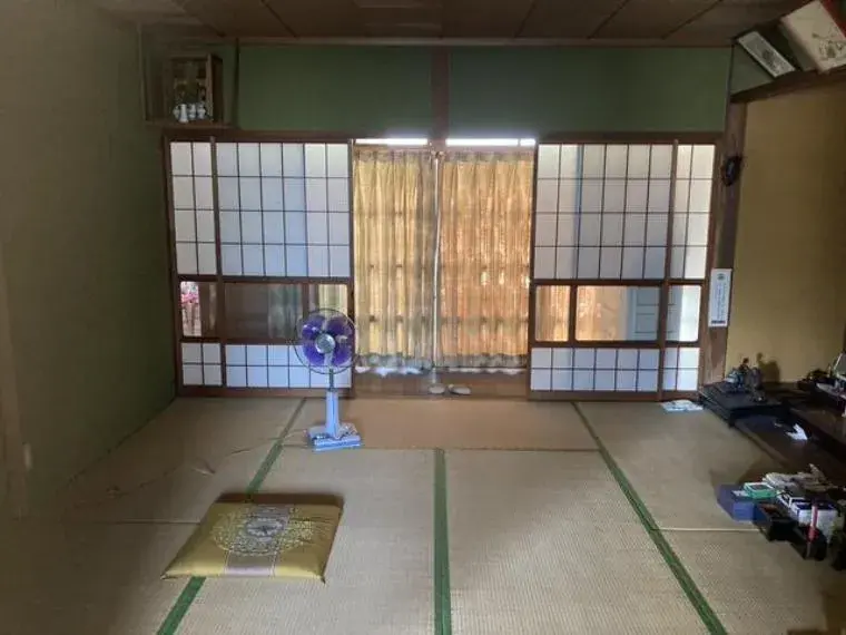 Slide 4