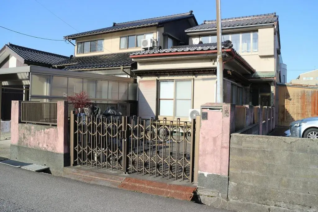 Akiya in Takaoka