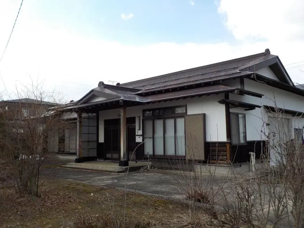 Akiya in 長井市