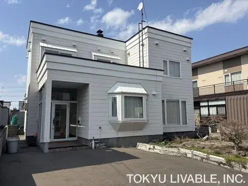 Akiya in Ebetsu