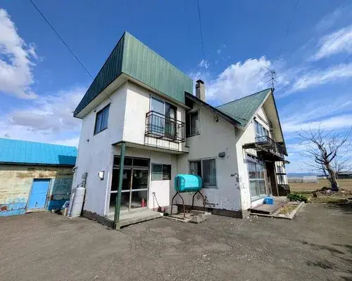 Akiya in Iwamizawa