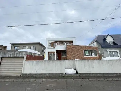 Akiya in Bibai